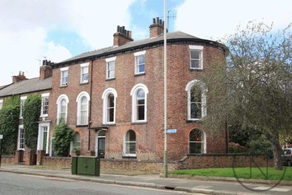 5 Bedroom Terraced